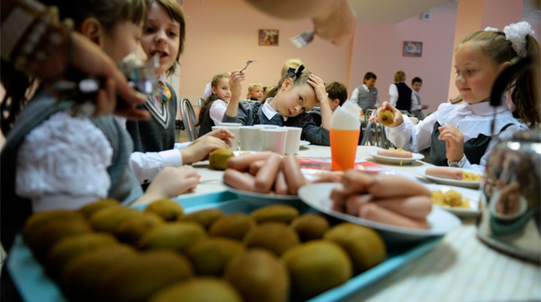 У 2020-му зросте вартість харчування у школах і плата за дитсадок: скільки тепер доведеться платити