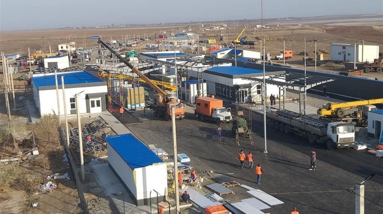 Юрій Гусєв показав новозбудований КПВВ з Кримом