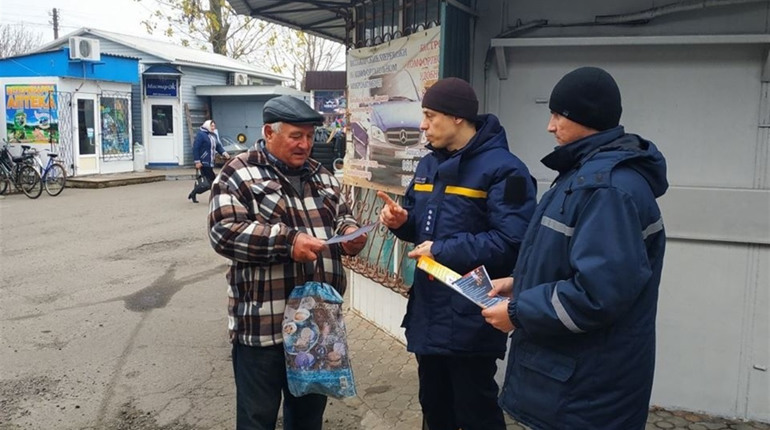 Фото дня. Нижньосірогозькі рятувальники провели консультаційно-розяснювальний рейд