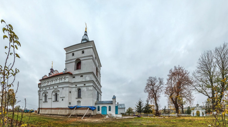 З історії Кременеччини: станом на 1 січня 1946 року на Кременеччині діяло п'ять монастирів