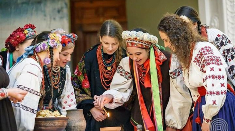 Тест-гра: Чи добре ви знаєте українські святкові звичаї та традиції