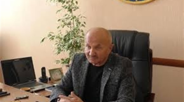 Чи призначать директором коледжу культури Петра Піруса? Депутати кажуть: вся його родина тут працює
