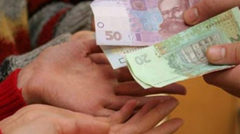 В селі Степне Нижньосірогозького району поштарка пів року обкрадала односельців