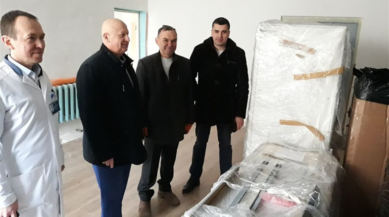 У Кіцманську лікарню привезли комп'ютерний томограф
