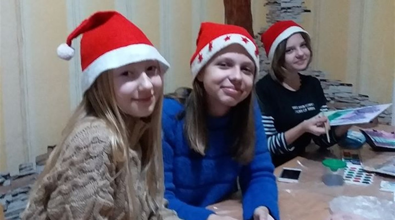 У Будинку школярів працює майстерня Діда Мороза