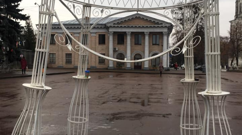 В новорічну ніч на центральній площі Переяслава лунатиме музика