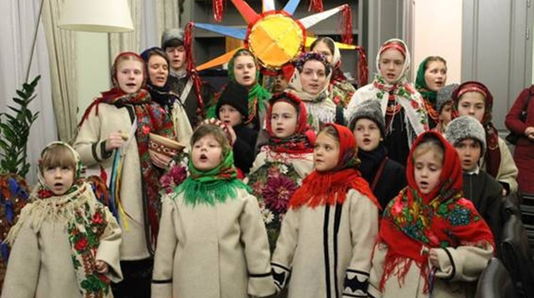 Різдвяні співи: 5 колядок і щедрівок від Уманських вертепів