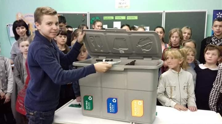 Не спалюйте пластик – несіть до школи!