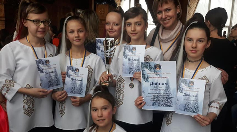 🎤 Вокальний колектив з Конотопа переміг у міжнародному фетивалі на Львівщині. Що про це відомо