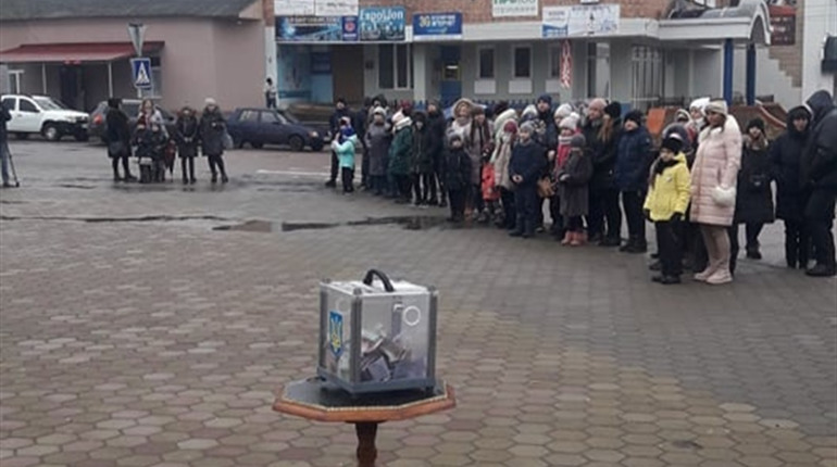 У Білопіллі під час благодійної акціі збирали кошти на лікування онкохворої Злати Лисенко