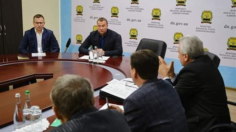 Горняки Торецка встретились с председателем Донецкой ВГА из-за долгов по зарплате: все подробности
