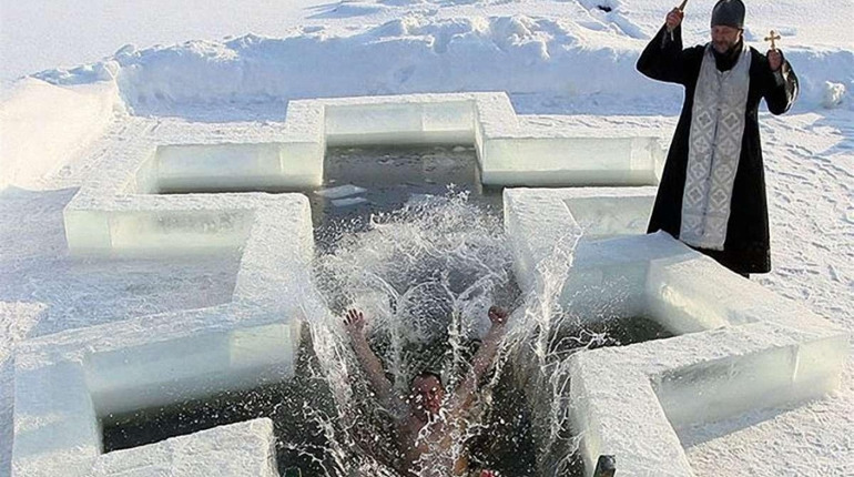 10 правил, як не треба занурюватись у воду на Водохреща