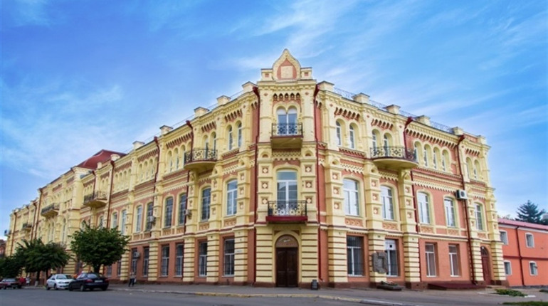 Випускників УДПУ запрошують гуртуватися, щоб разом відзначити ювілей