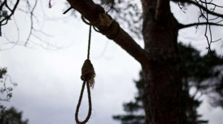 У переяславському сквері виявили труп чоловіка