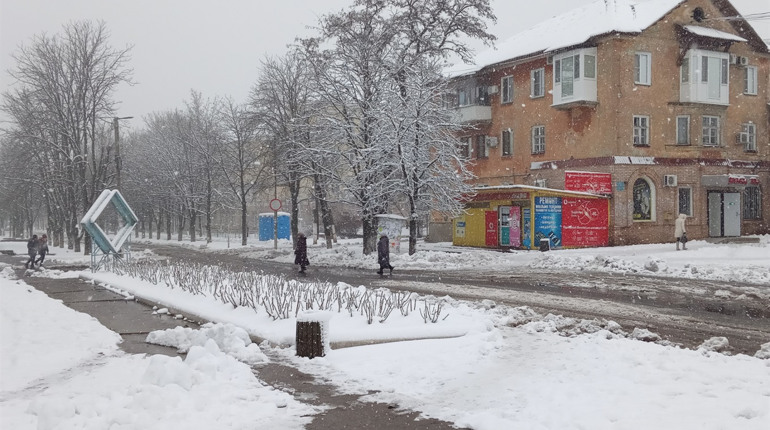 Курахівчанам пропонують більше сплачувати за гарячу воду та опалення 