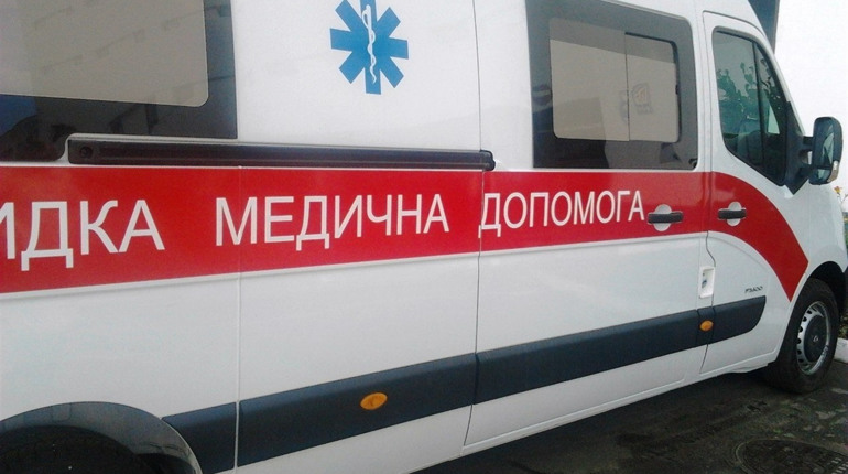 У Кураховому весела вечірка закінчилась падінням з п’ятого поверху