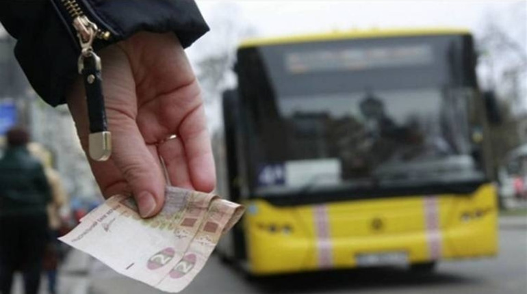 Пільговий проїзд: кому поскаржитися на водія