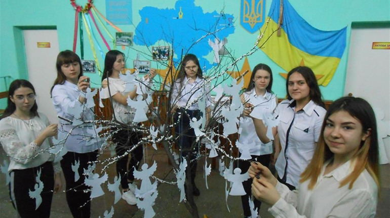 Як вшановують пам'ять Небесної сотні на Луганщині і в Троїцькому районі