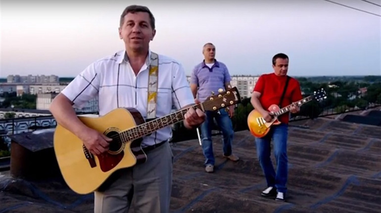 «Колискова для Конотопа», «Вовк»: конотопців запрошують на концерт гурту «Кураж». Де та коли