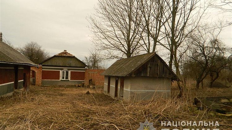 Мешканець Чортківщини знайшов під підлогою небезпечний «скарб»