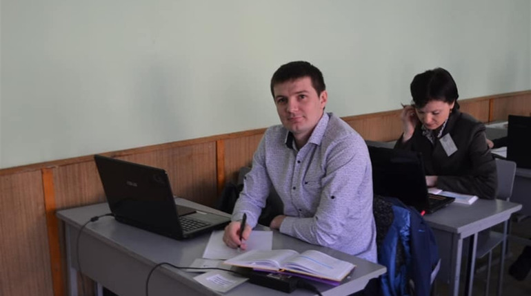 Учитель хімії Хлівищенської школи переміг в обласному конкурсі "Вчитель року"