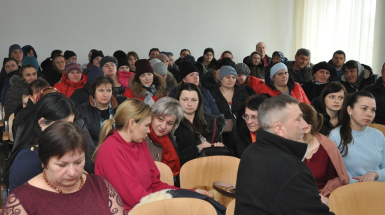 Дайджест подій тижня: чим закінчились протести батьків у Вирах
