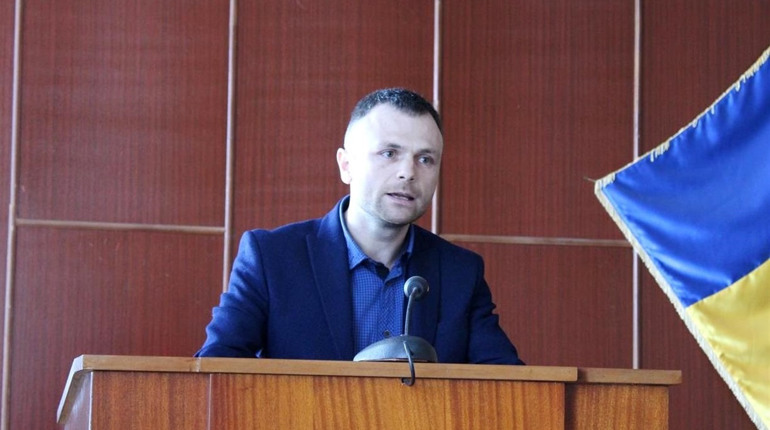 Депутати Менської райради запросили до себе головного інженера Корюківського РЕМу. Про що говорили