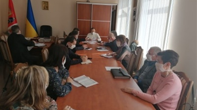У Старокостянтинові закривають кафе, ресторани, ринки