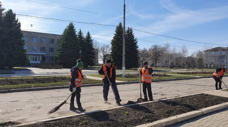 Розпочалися роботи з благоустрою селища
