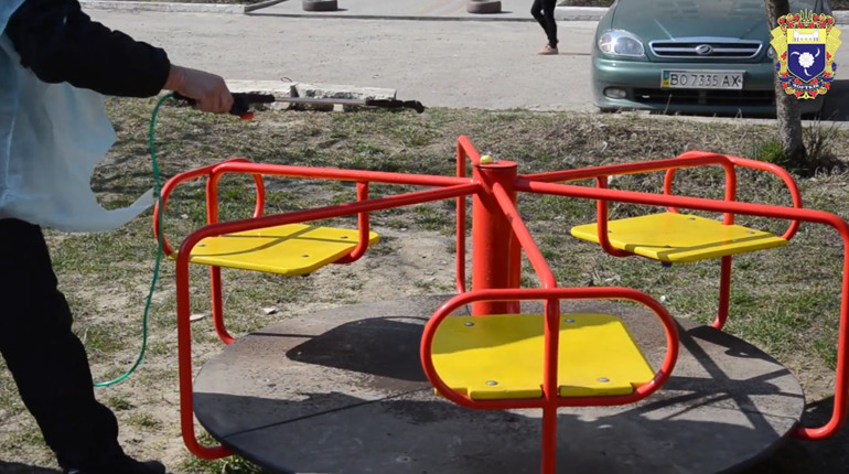 Про ситуацію з коронавірусом в Чорткові: дезінфекція міста і безкоштовний транспорт для працюючих