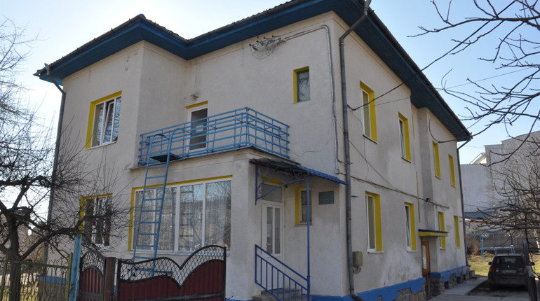Чортків і коронавірус: богослужіння он-лайн, обсервація людей та ремонт інфекційного відділення