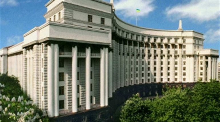 Уряд запровадив режим надзвичайної ситуації по всій території України
