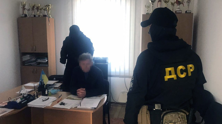Поліція затримала голову Полицької ОТГ по факту вимагання хабара у сумі 12 тисяч гривень