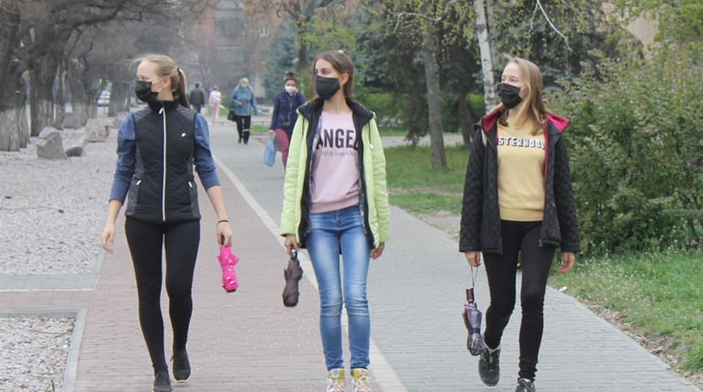 Фотоподборка. Никопольчане в масках