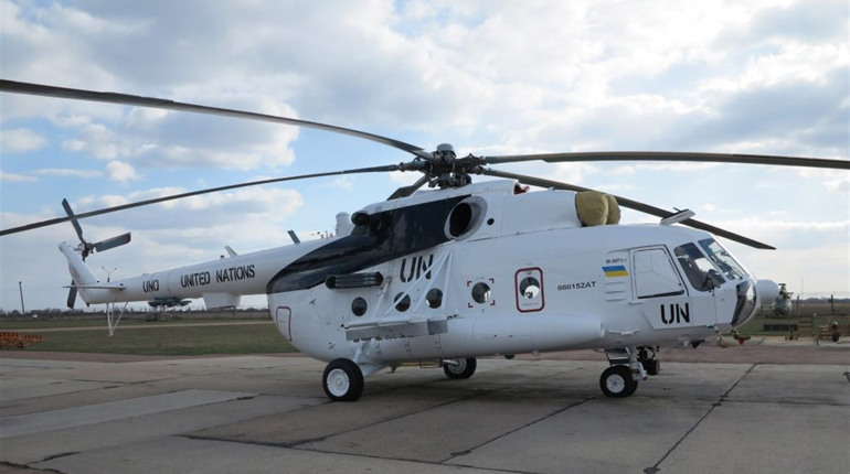 Для миротворчої місії ООН: конотопський «Авіакон» передав військовим три модернізовані вертольоти