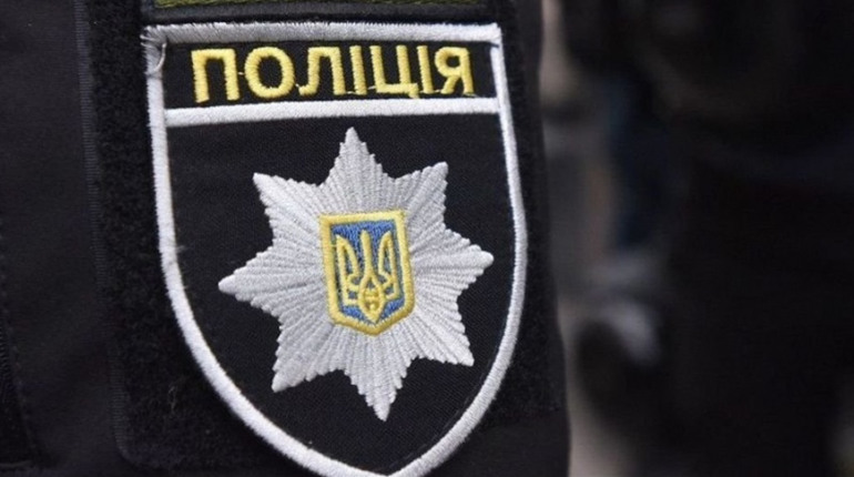 Склади пазл та дізнайся, в якому херсонському храмі порушили правила карантину на Великдень