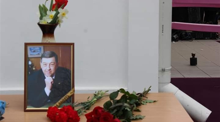 Шосткинці провели в останню путь директора ШКЗ "Імпульс" Євгена Чернова