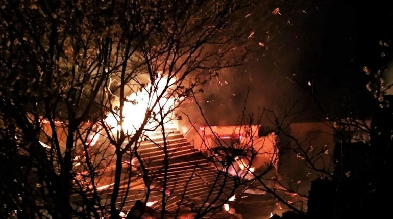 Смерть у вогні: тіло людини знайшли у згорілому будинку