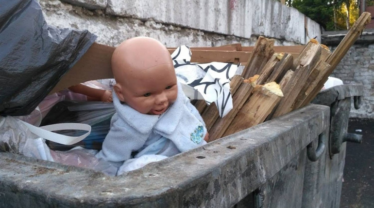 У Переяславі серед сміття знайшли тіло новонародженого хлопчика