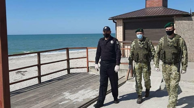 Генический район патрулируют полицейские и пограничники
