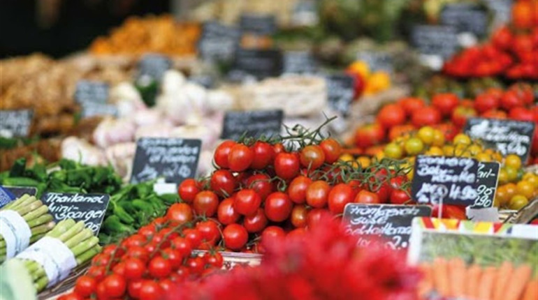 На Хмельниччині відновлять роботу лише 4 продуктові ринки