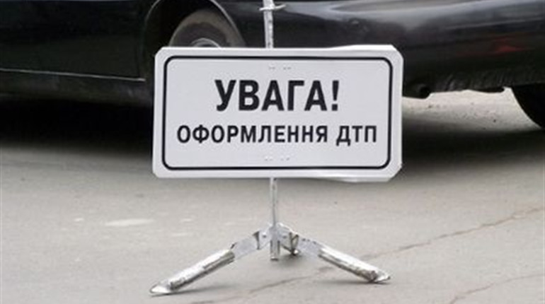 У Шостці сталась дорожня аварія. Постраждав 80-річний водій мототранспорту