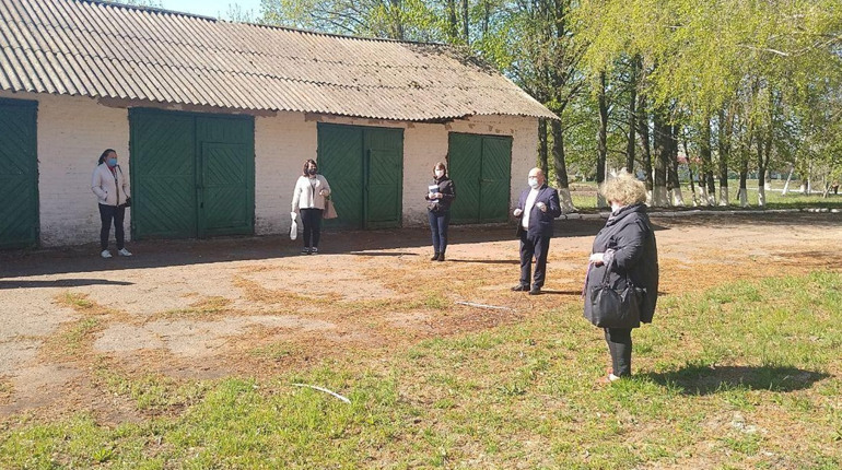 Продукти зі шкільних комор роздали малозабезпеченим та багатодітним сім’ям
