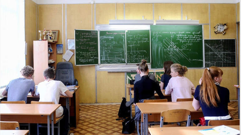 Итоговые оценивания и отметки онлайн: как завершится учебный год в Днепропетровской области