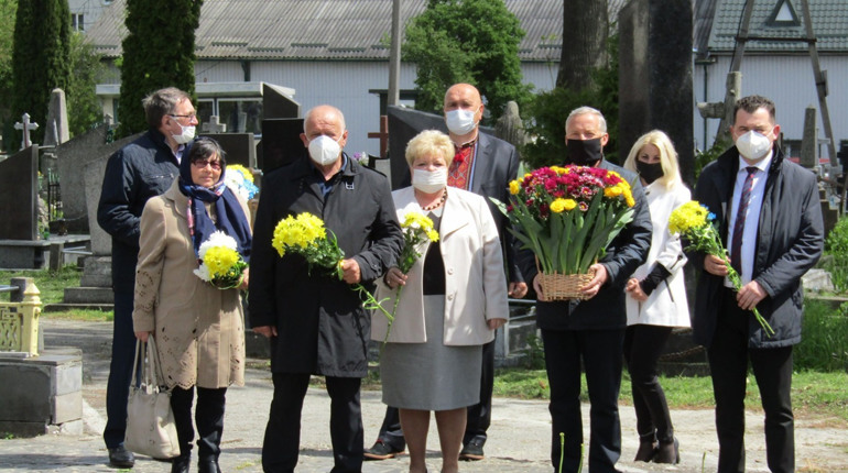 Ніколи знову: у Чорткові пошанували воїнів, які віддали свої життя у Другій світовій війні