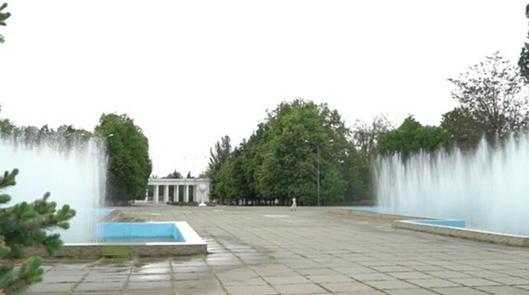 Які фонтани запрацювали в Херсоні