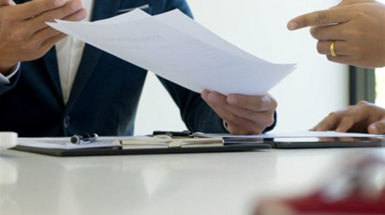 Послуги державних органів під час карантину: як виготовити паспорт чи зареєструвати авто 