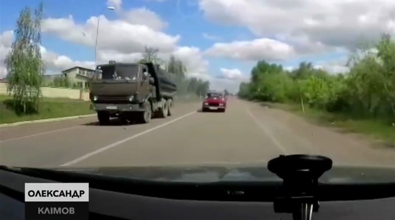 Активіст Дорожнього контролю розказав, як на Львівський через водія ВАЗу ледь не сталася аварія