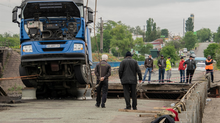 Сегодня в Алексеевке должны начать установку понтонного моста 