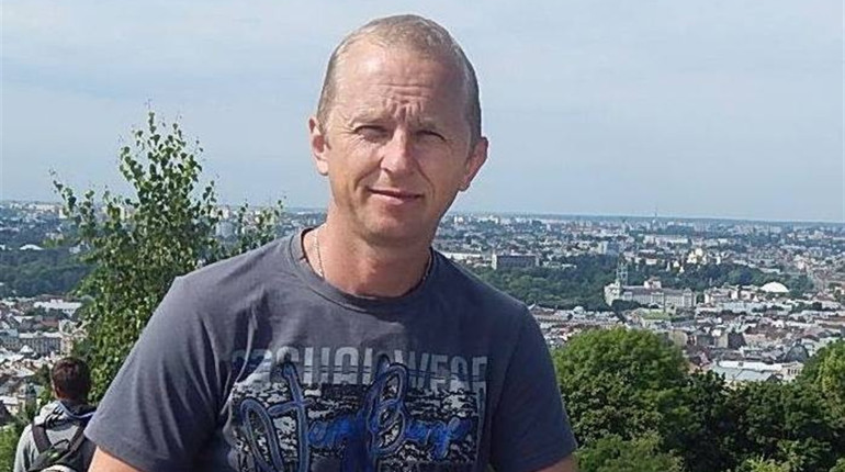Реп від вчителя Олександра Оскоми за 8 годин набрав 7 тисяч переглядів. Він заспівав про свій клас